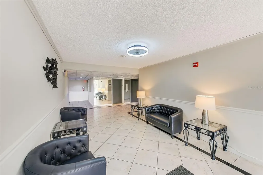 220 Belleview Boulevard Belleair FL 33756