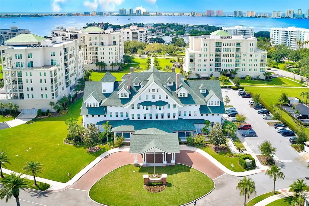 220 Belleview Boulevard Belleair FL 33756