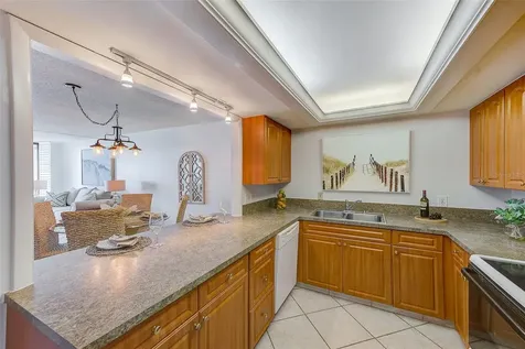 220 Belleview Boulevard Belleair FL 33756