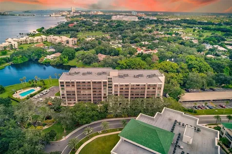 220 Belleview Boulevard Belleair FL 33756