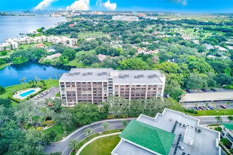 220 Belleview Boulevard Belleair FL 33756