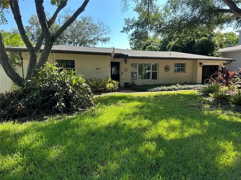 131 Laredo Way NE St Petersburg FL 33704