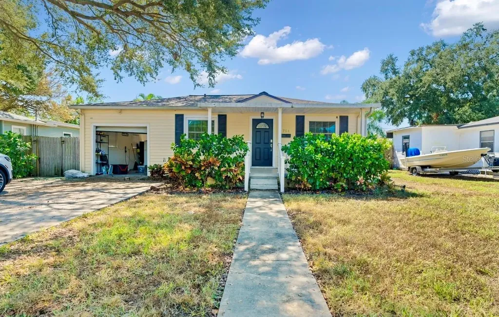 754 59th Avenue NE St Petersburg FL 33703