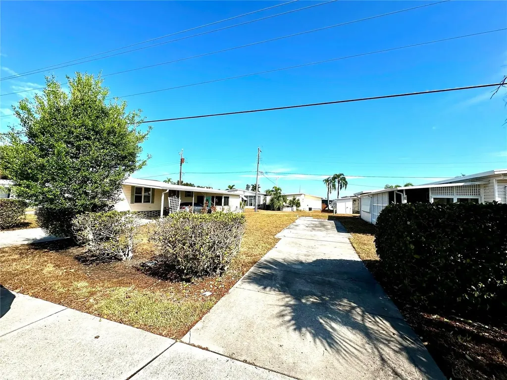 3108 10th Street W Palmetto FL 34221
