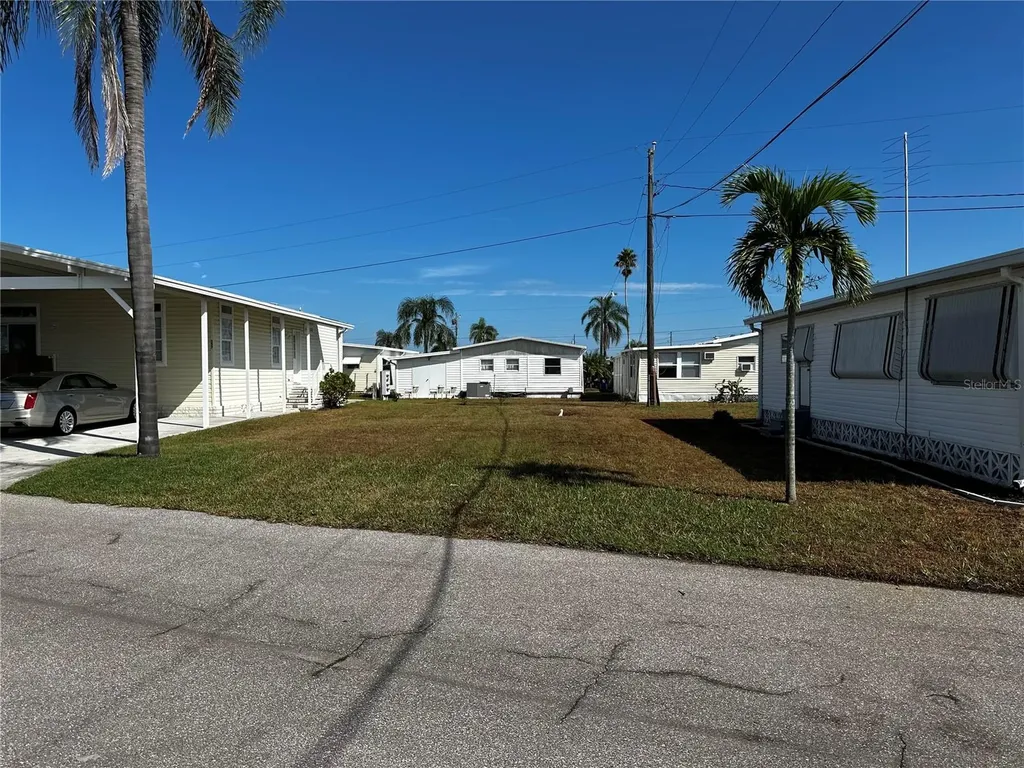 256 Jamaica Drive Palmetto FL 34221
