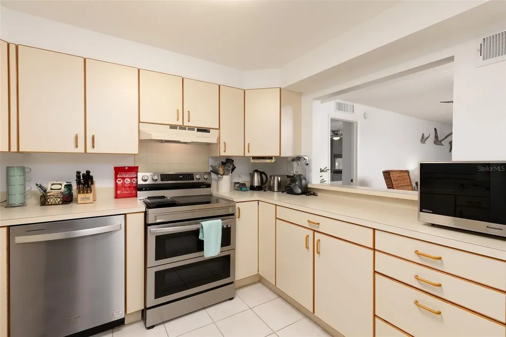 11000 Gulf Boulevard Treasure Island FL 33706