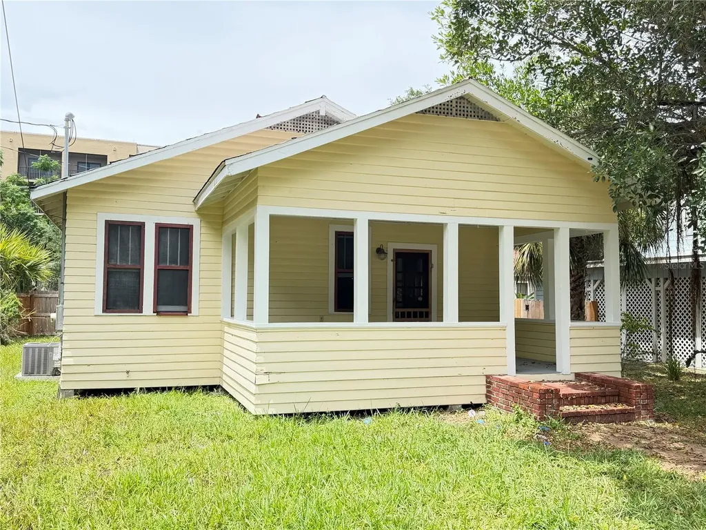 1569 7th Street Sarasota FL 34236