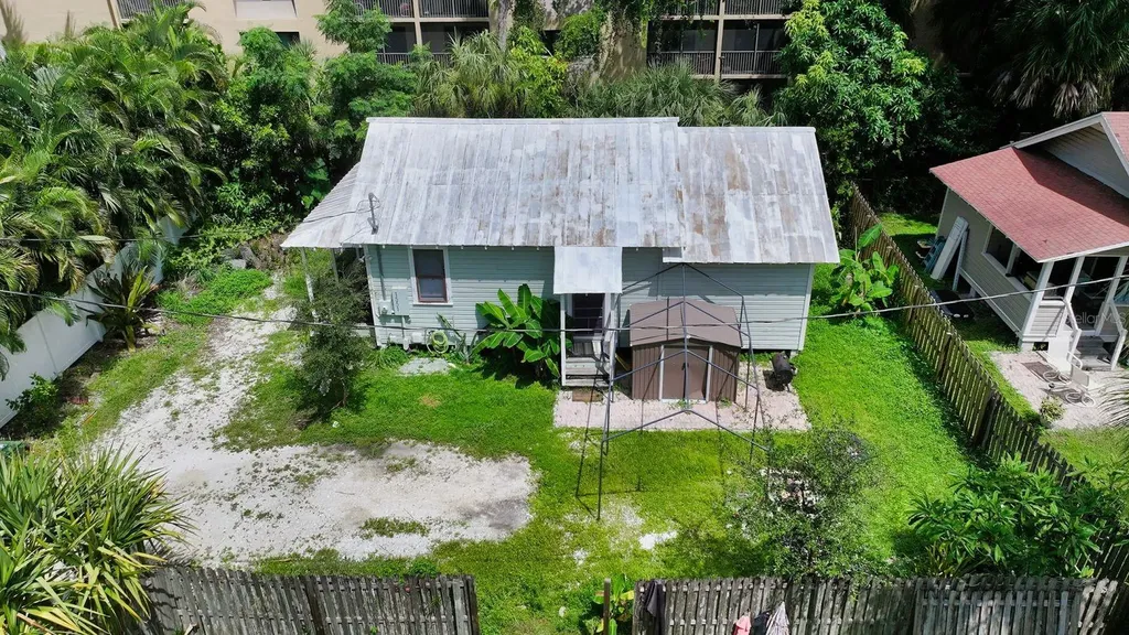 1569 7th Street Sarasota FL 34236