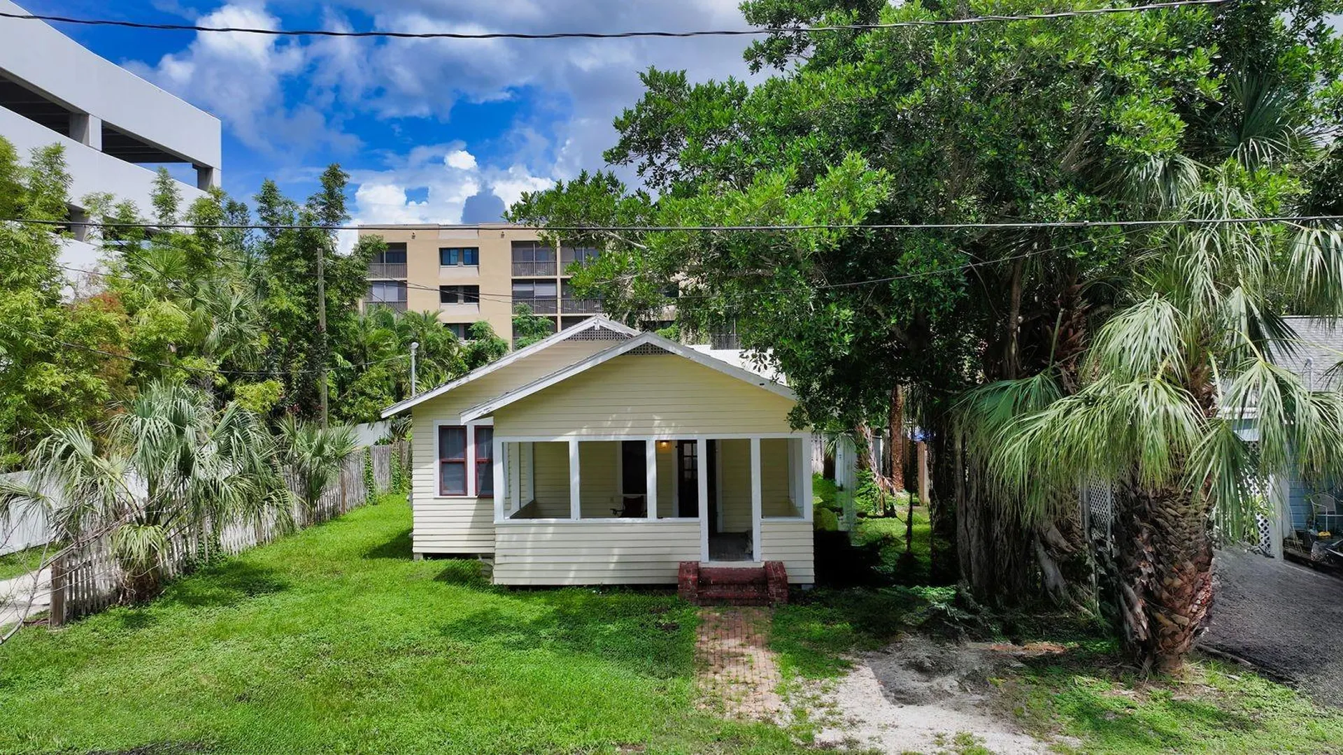 1569 7th Street Sarasota FL 34236