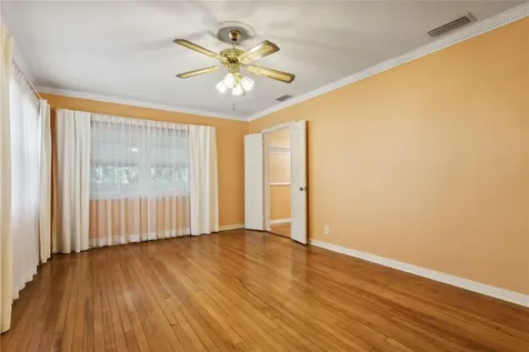 130 23rd Avenue N St Petersburg FL 33704