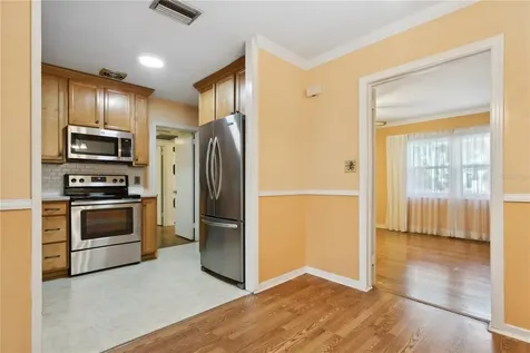 130 23rd Avenue N St Petersburg FL 33704