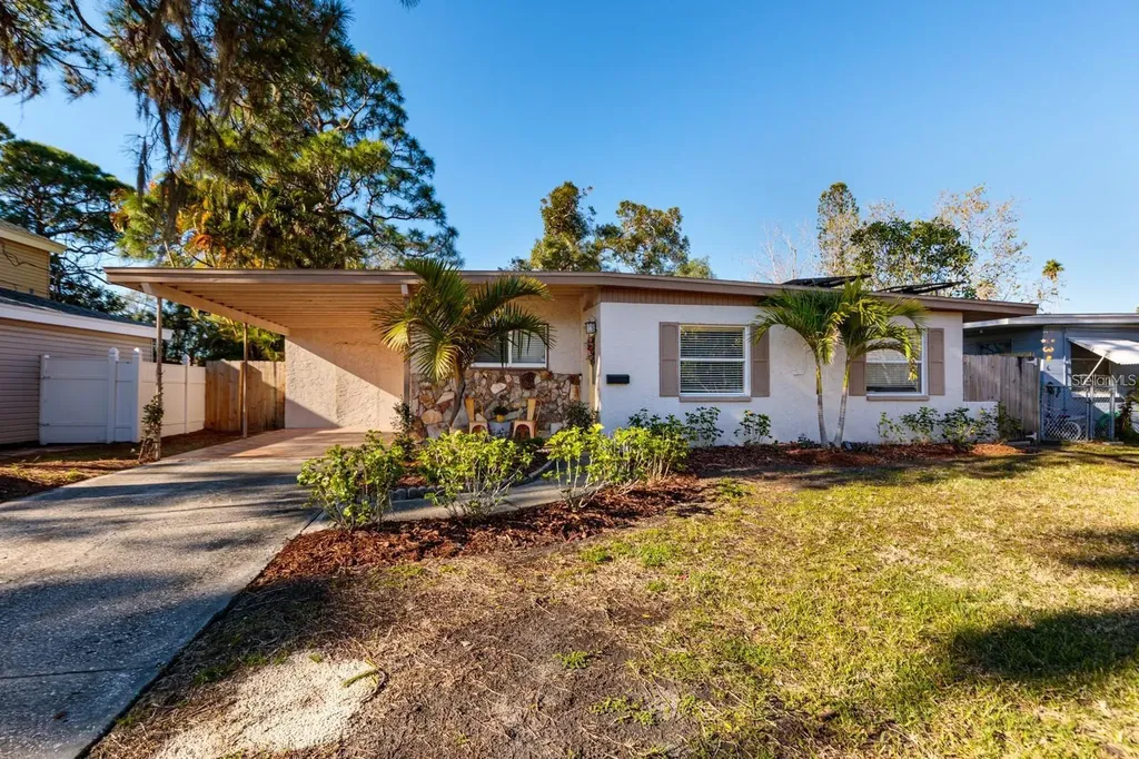 3950 Arkansas Avenue NE St Petersburg FL 33703