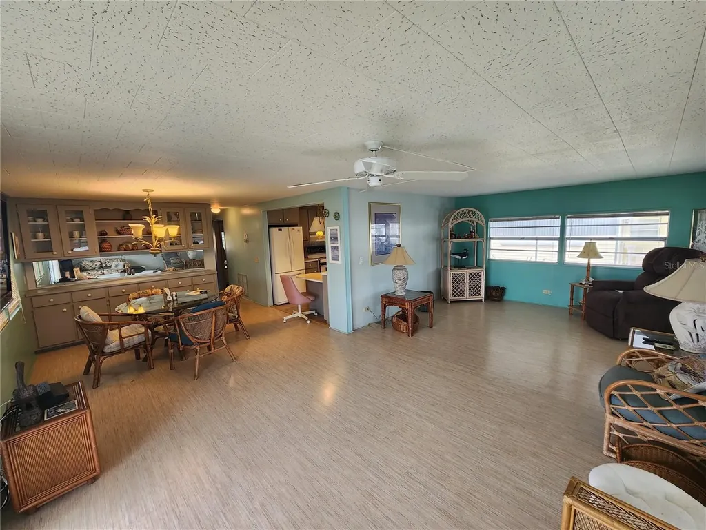 5317 Chateau Lane Bradenton FL 34207