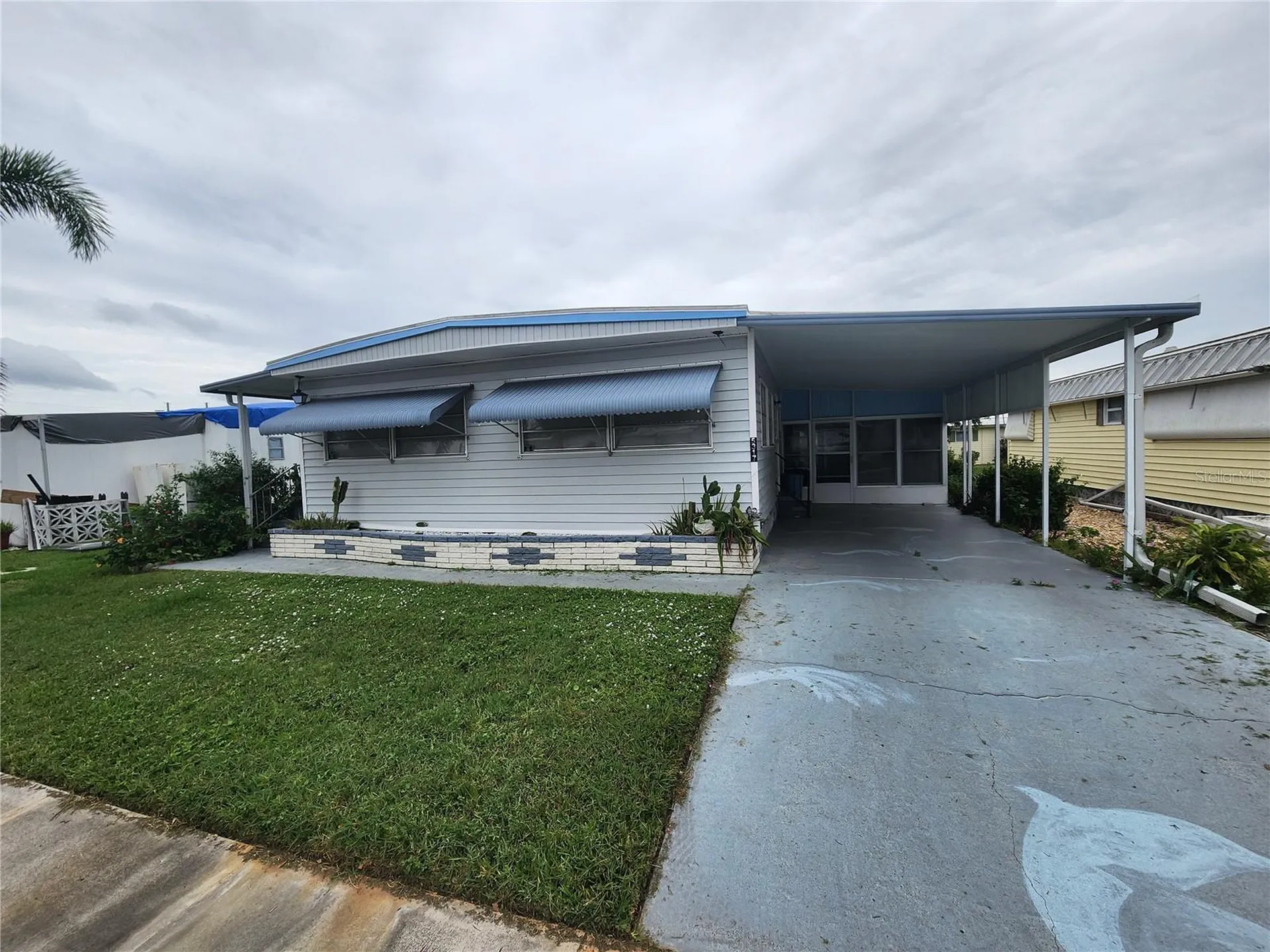 5317 Chateau Lane Bradenton FL 34207