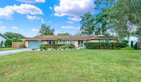 827 N Boston Avenue Deland FL 32724
