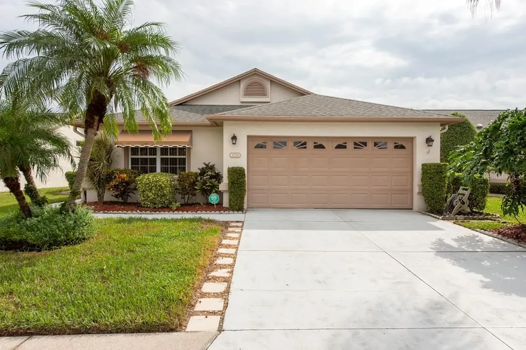 4739 Raintree Street Circle E Bradenton FL 34203