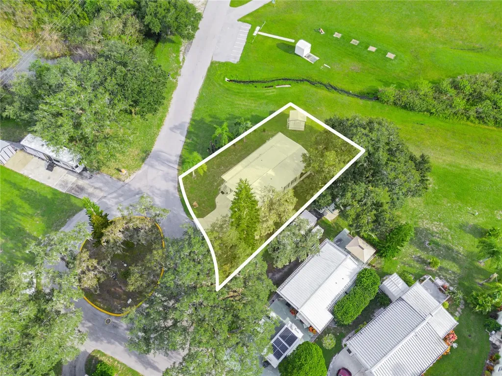 15 Pink Lady Lane Lake Wales FL 33898