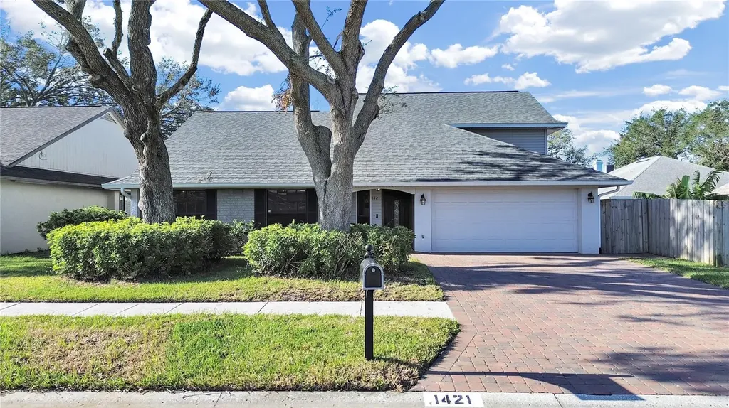 1421 Star Jasmine Lane Brandon FL 33511