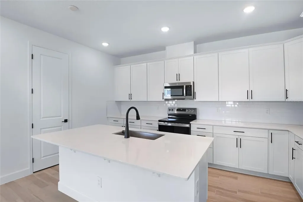 4235 Sawtooth Court Tavares FL 32778
