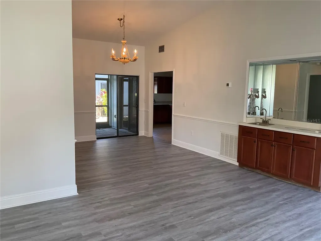 7861 Pine Trace Drive Sarasota FL 34243