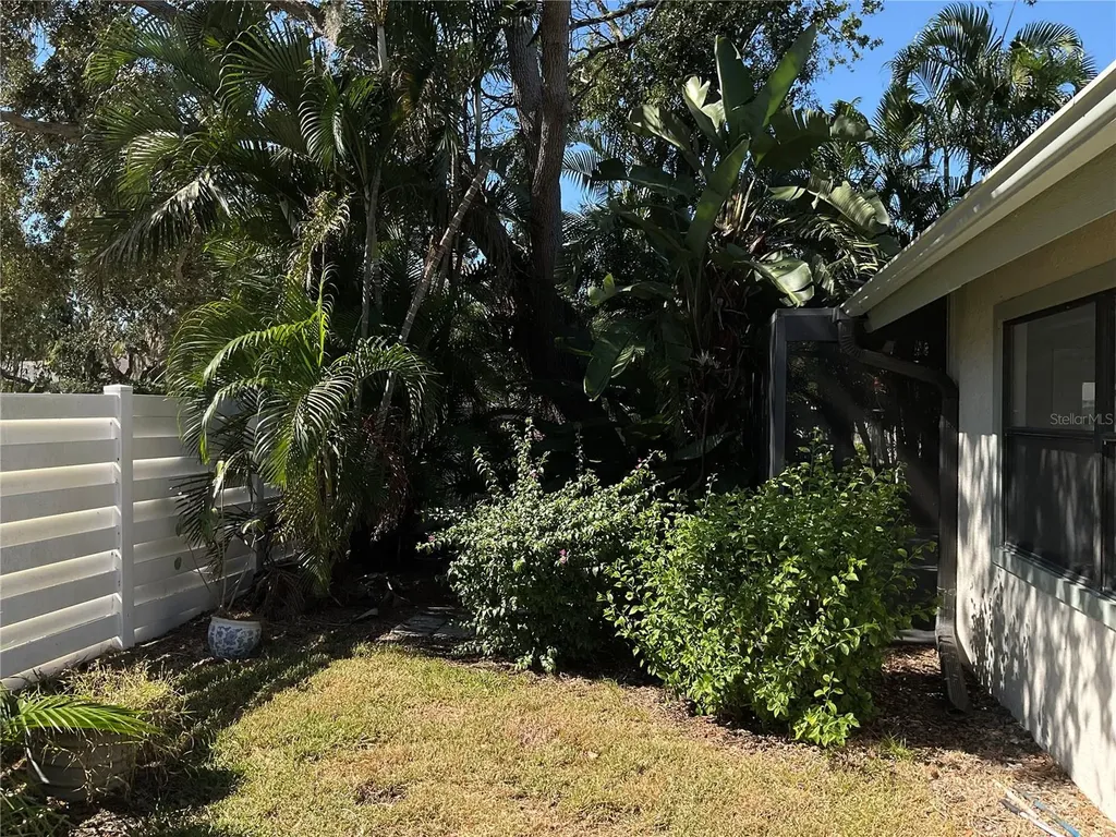 7861 Pine Trace Drive Sarasota FL 34243