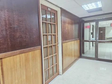 57 Santa Cruz Bayamon PR 00961