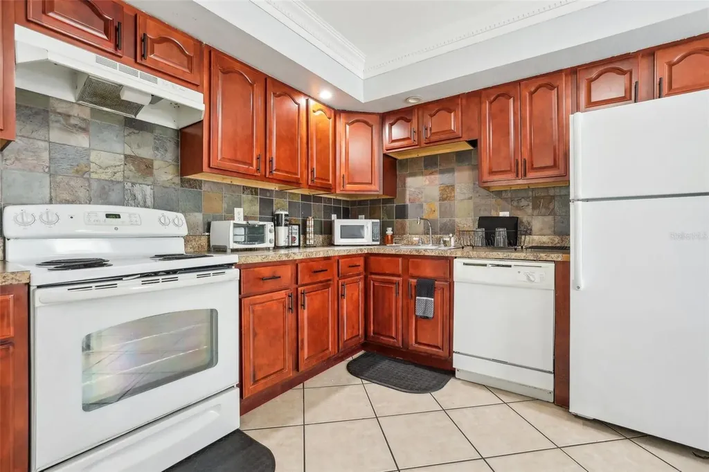 1815 Larkin Avenue Orlando FL 32812