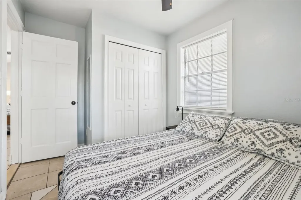 1815 Larkin Avenue Orlando FL 32812