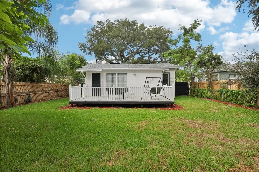 1815 Larkin Avenue Orlando FL 32812