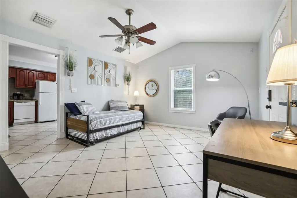 1815 Larkin Avenue Orlando FL 32812