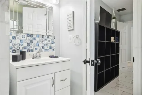 1815 Larkin Avenue Orlando FL 32812