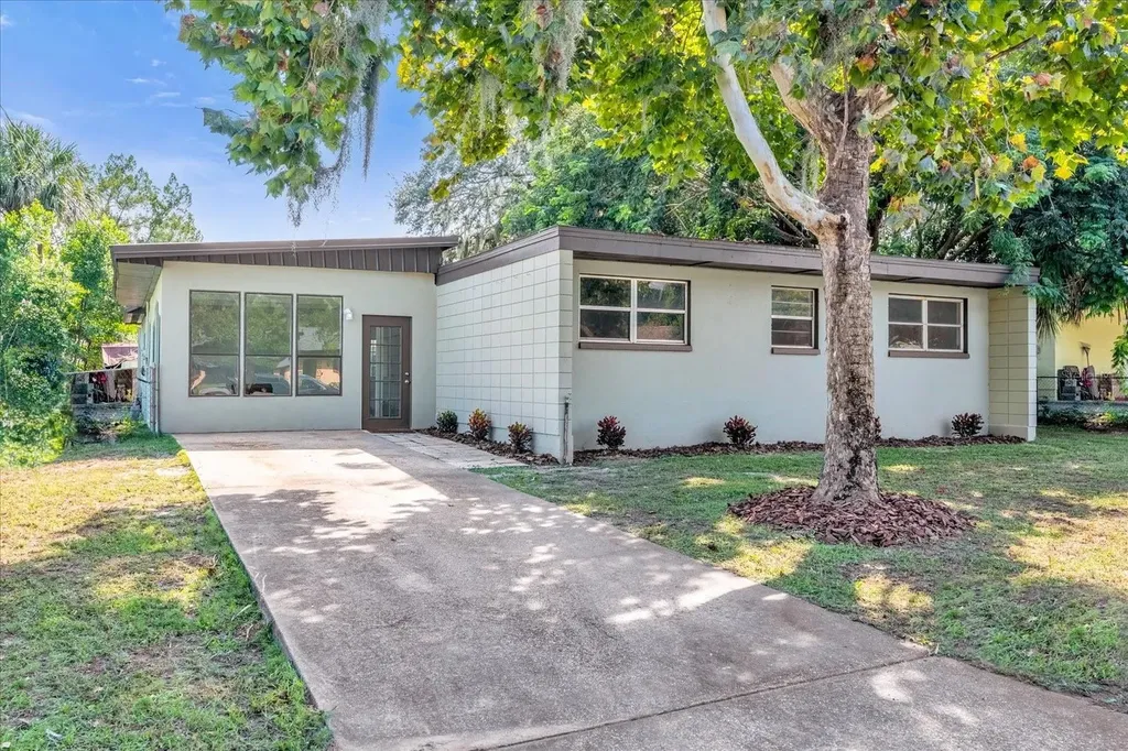 1603 Woodlyn Drive Leesburg FL 34748