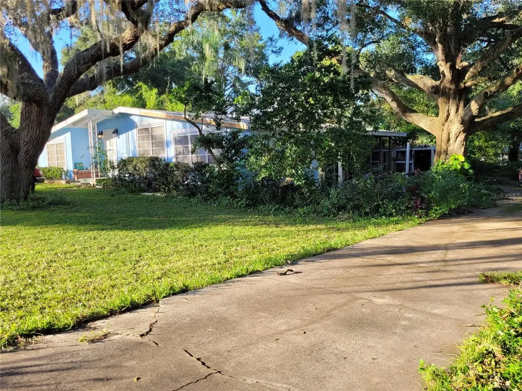 627 Warner Street Groveland FL 34736