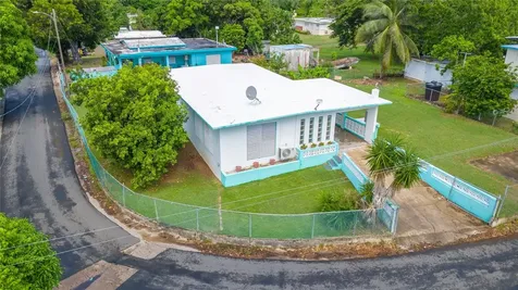 00 Calle Scorpio Vieques PR 00765