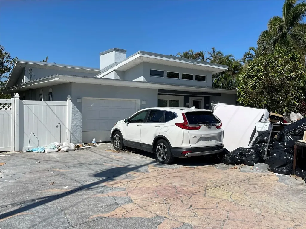 518 56th Street Holmes Beach FL 34217