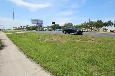8900 Us 19 Highway Port Richey FL 34668