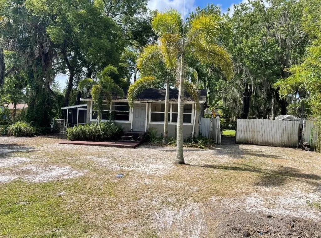 5200 Mallett Drive Port Richey FL 34668