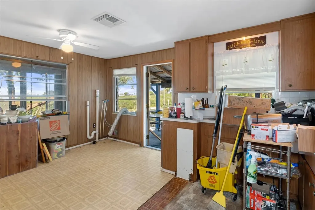 8812 Camp Lane Hudson FL 34667