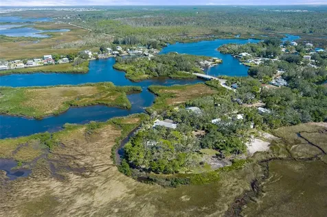 8812 Camp Lane Hudson FL 34667