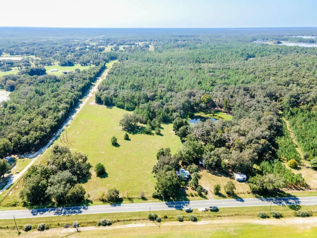 12146 E Highway 318 Fort Mc Coy FL 32134