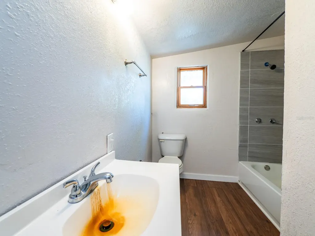 12146 E Highway 318 Fort Mc Coy FL 32134