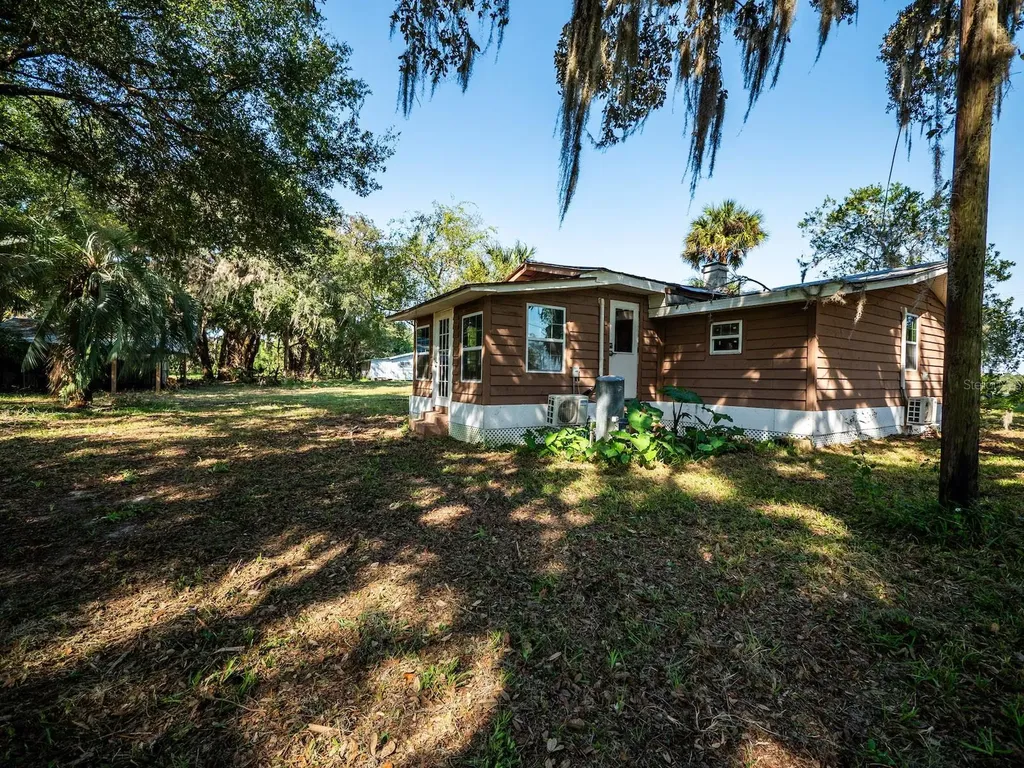 12146 E Highway 318 Fort Mc Coy FL 32134