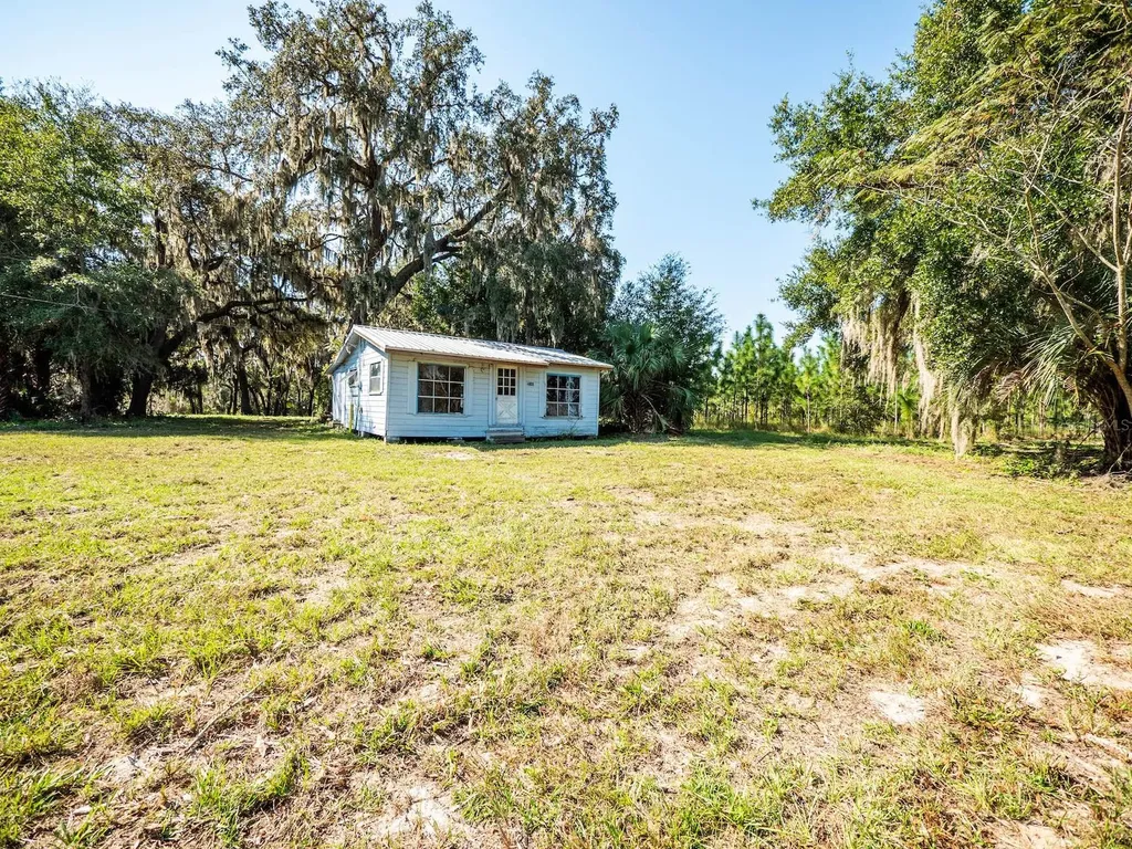 12146 E Highway 318 Fort Mc Coy FL 32134