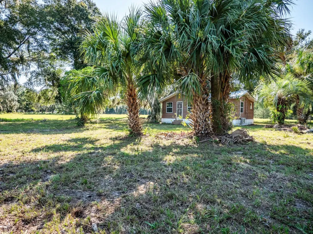 12146 E Highway 318 Fort Mc Coy FL 32134