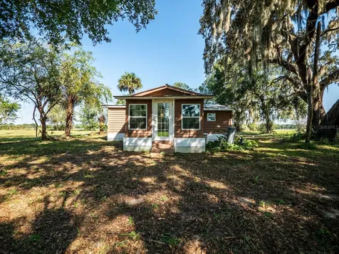 12146 E Highway 318 Fort Mc Coy FL 32134