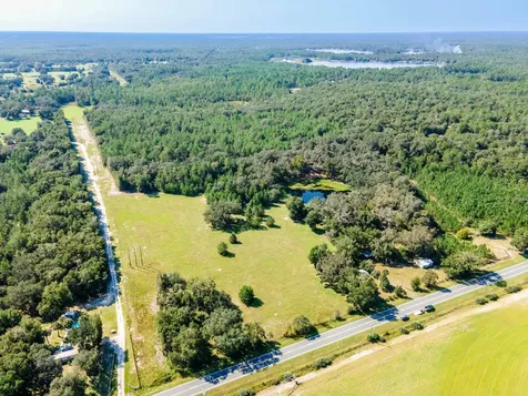 12146 E Highway 318 Fort Mc Coy FL 32134