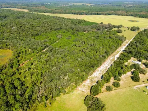 12146 E Highway 318 Fort Mc Coy FL 32134