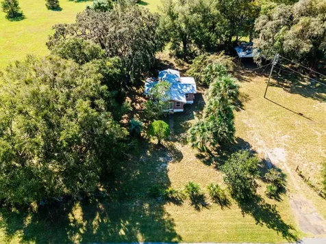 12146 E Highway 318 Fort Mc Coy FL 32134