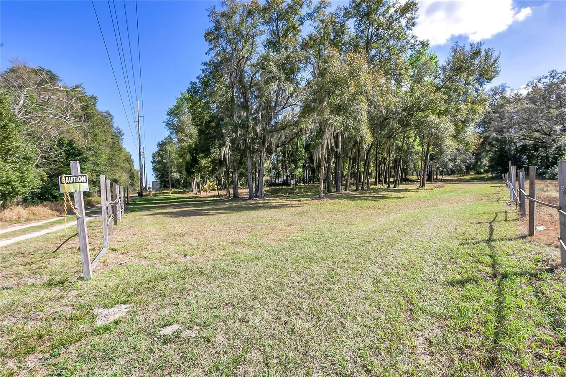 608 E 13th Street Apopka FL 32703