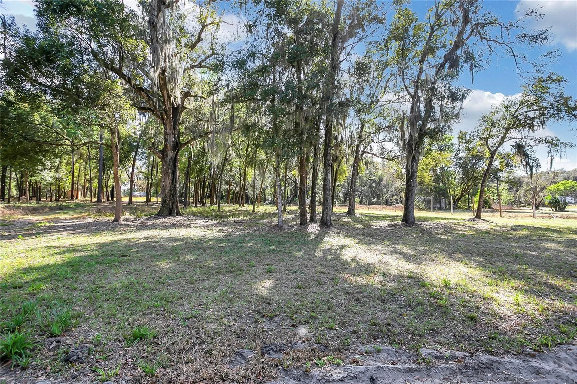 608 E 13th Street Apopka FL 32703